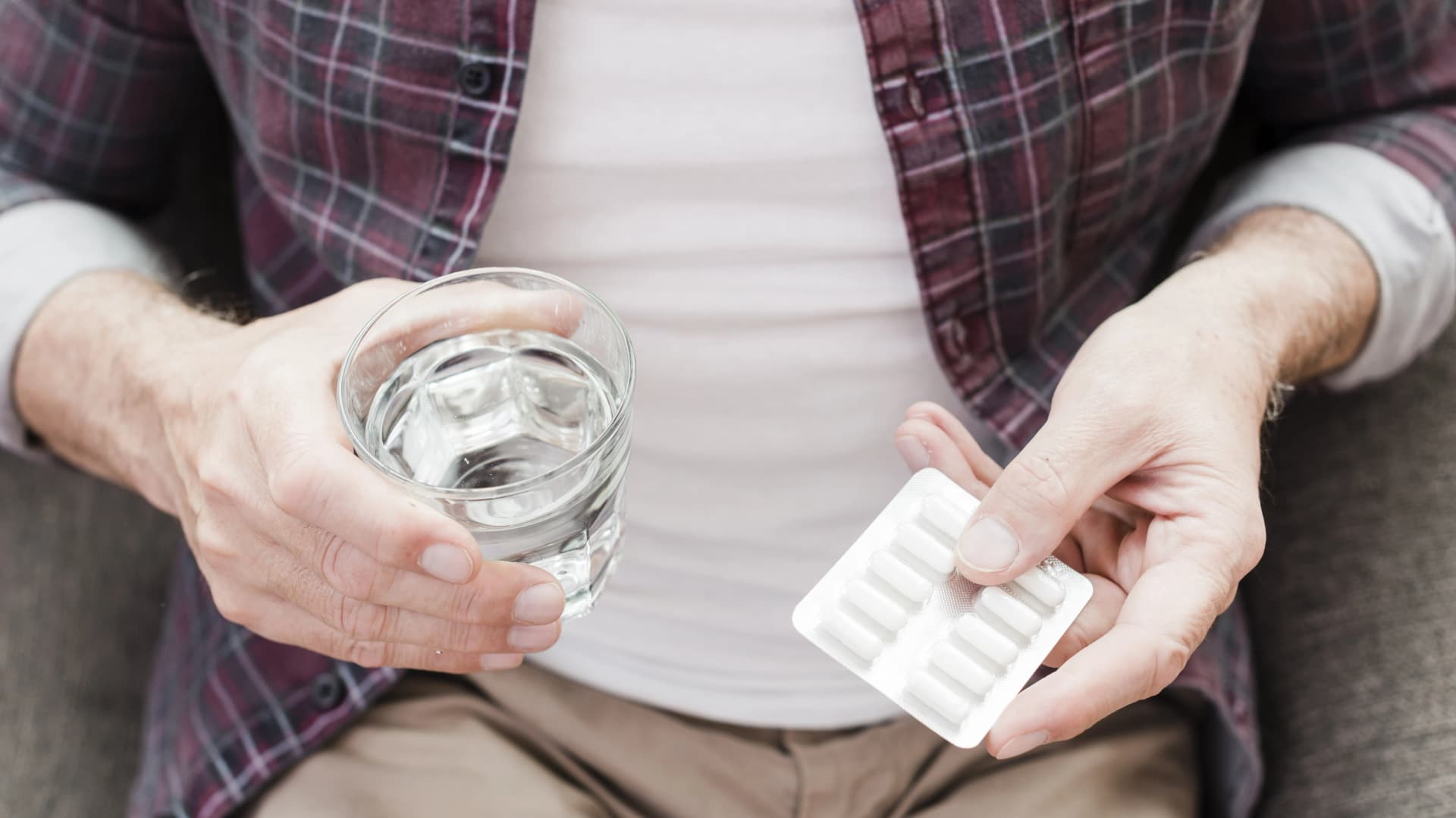 Best Heartburn Medications: Antacids vs PPIs vs H2 Blockers