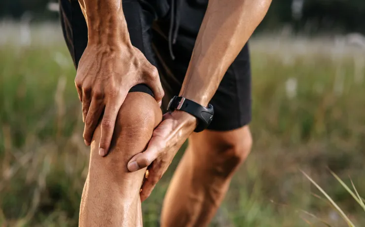 Common Causes of Joint Swelling and the Best Pharmacy Treatments