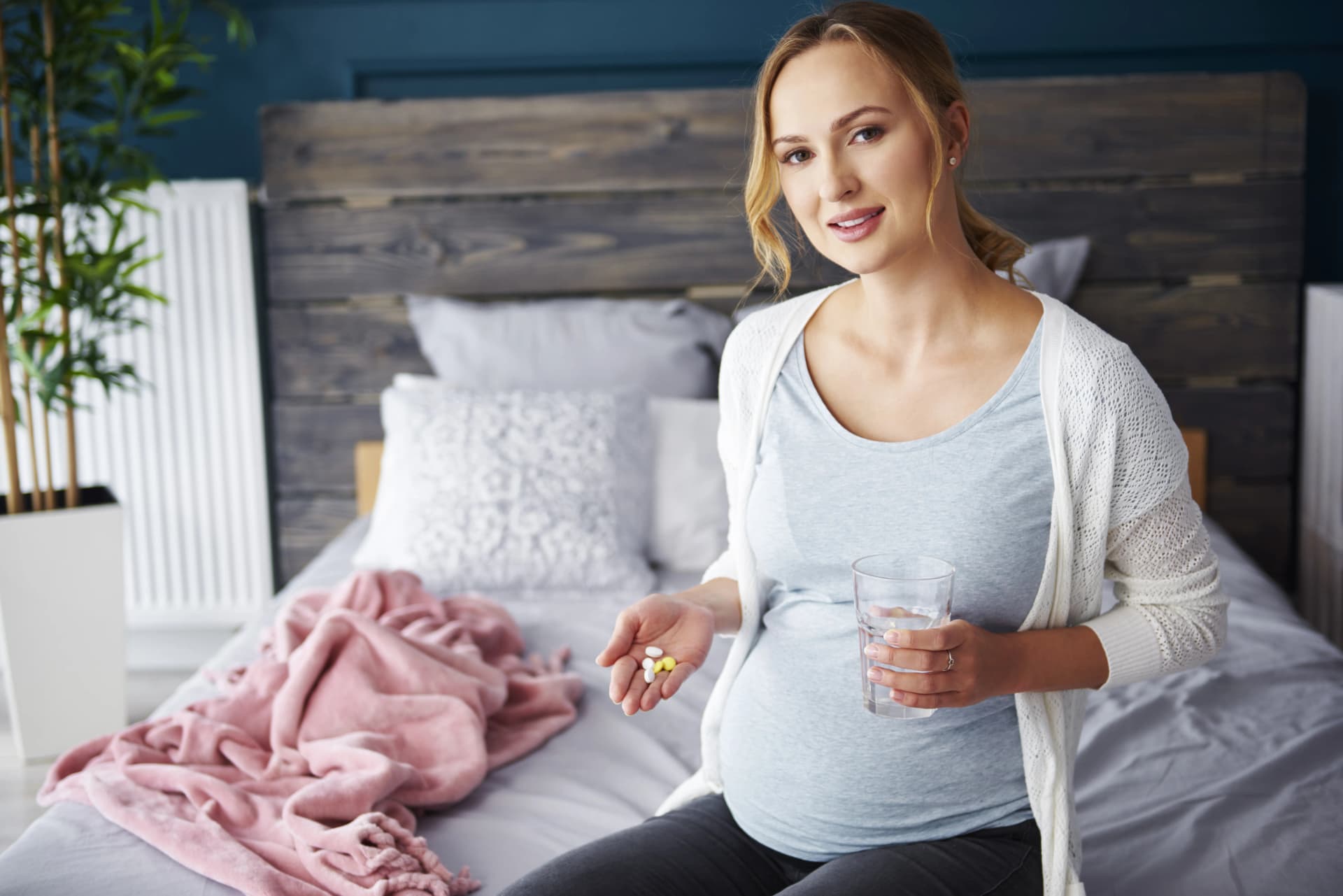 Prenatal Vitamins: What to Look for & When to Start Taking Them